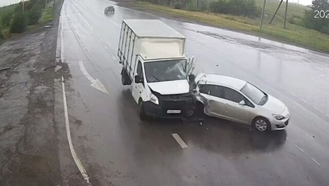 Водитель «Газели» отправил в больницу трех человек, устроив ДТП под Волгодонском - RostovGazeta, 18.05.2025