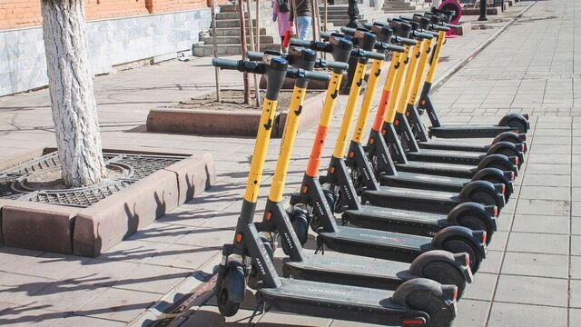 В Челябинске снова заработали сервисы аренды электросамокатов - Новости Челябинска и Челябинской области - Курс Дела, 23.05.2025