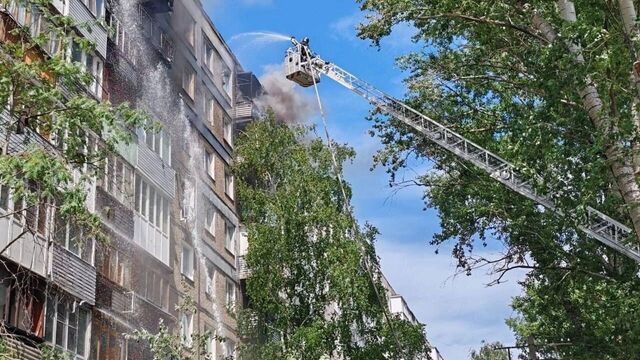 Причиной пожара на улице Пермякова мог стать непотушенный окурок - Новости Нижнего Новгорода и Нижегородской области - NewsNN, 31.05.2025