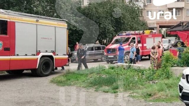 В квартире многоэтажки в Екатеринбурге вспыхнул пожар - Новости Нижнего Тагила и Свердловской области - TagilCity, 15.06.2025