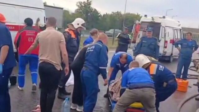 МЧС показало кадры с места ДТП, где погиб подросток на М-4 в Ростовской области - RostovGazeta, 02.07.2025