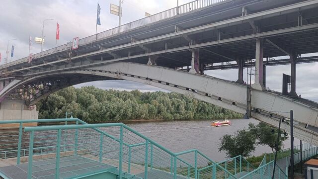 Движение на Канавинском мосту парализовано из-за массового ДТП - Новости Нижнего Новгорода и Нижегородской области - NewsNN, 08.07.2025