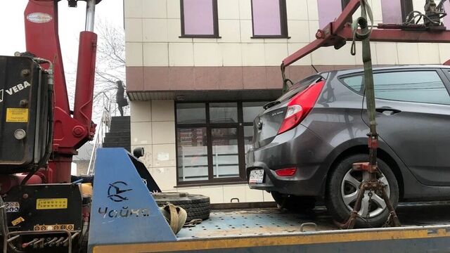 Массовая эвакуация автомобилей с автобусных полос началась в Ростове - RostovGazeta, 09.07.2025