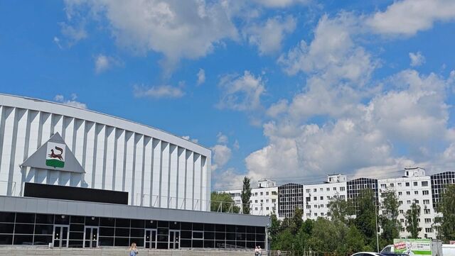 Сегодня в Уфе: отстрел курьеров, ВИЧ в ЗАГСе и чистые мостовые - Новости Уфы и Башкирии - Медиакорсеть, 10.07.2025