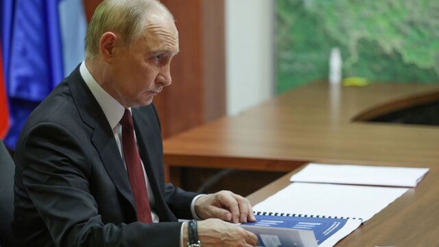 Владимир Путин назначил судей в Башкирии - Новости Уфы и Башкирии - Медиакорсеть, 17.08.2025