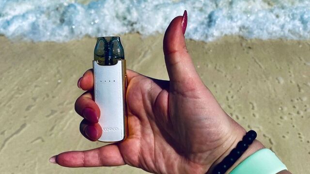 Парить нельзя запретить: уфимцы высказались о вейпах Парить нельзя запретить: уфимцы высказались о вейпах - Новости Уфы и Башкирии - Медиакорсеть, 31.08.2025