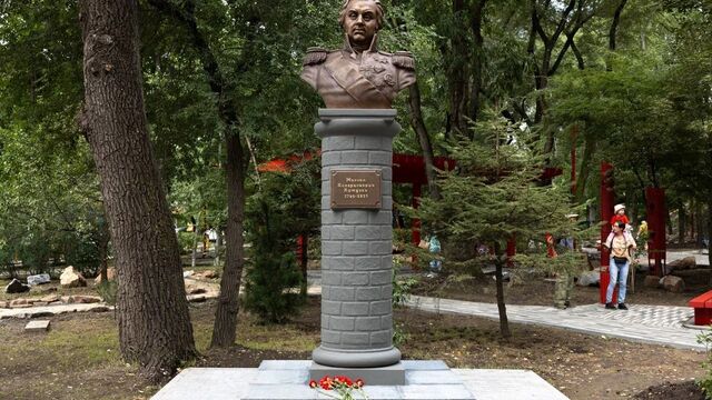 Теперь он идеален: обновленный сквер встретил первых гостей во Владивостоке - Восток-Медиа, 01.09.2025