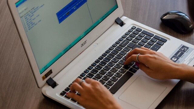 В России появится «белый список» сайтов, доступных при отключении интернета - Новости Челябинска и Челябинской области - Курс Дела, 05.09.2025