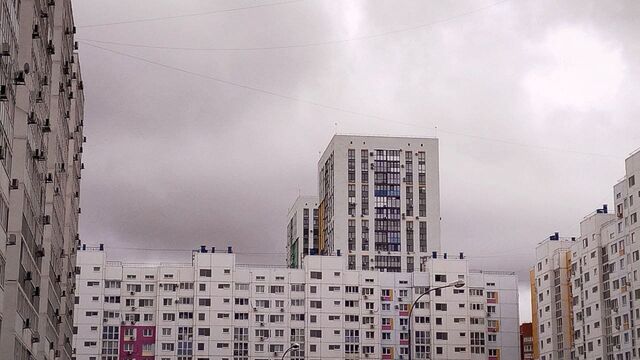 Грозы, ливни и даже град: полярный фронт остудит Приморье — до «ада» считанные часы - Восток-Медиа, 14.09.2025