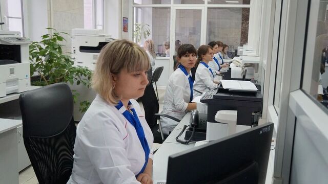 ФОМС: россияне могут поменять поликлинику и врача с помощью «Госуслуг» - Transsibinfo, 16.09.2025