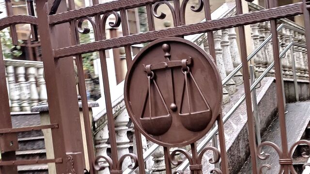 Напал на журналистов — сел в СИЗО: суд в Адыгее отправил в тюрьму дебошира - kubanpress.ru, 16.09.2025