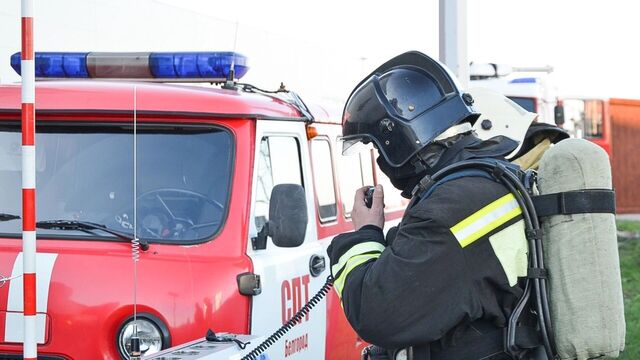 На окраине Донецка загорелась трава после атаки БПЛА на Ростовскую область - RostovGazeta, 25.10.2025