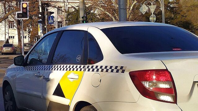 В такси могут разрешить использовать личные иномарки в обход закона о локализации - kubanpress.ru, 30.10.2025