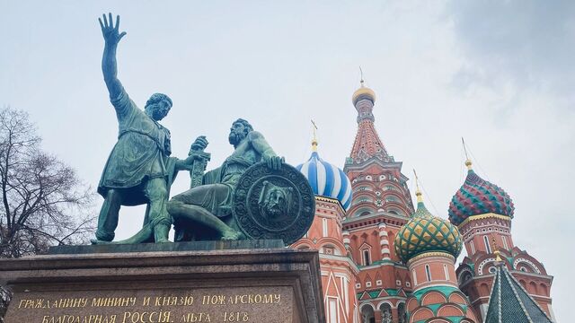 Хабаровчане вдохновляют близких подарками, наполненными духом народного единства - Transsibinfo, 04.11.2025