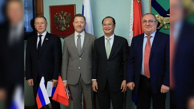 Волошко и Генконсул Вьетнама обсудили сотрудничество регионов Волошко и Генконсул Вьетнама обсудили сотрудничество регионов - Восток-Медиа, 07.11.2025