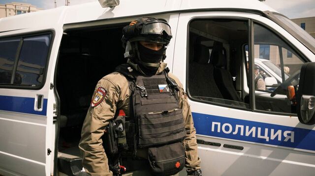 На нервах с уликой в штанах: мужчина из федерального розыска нашелся в Приморье - Восток-Медиа, 11.11.2025