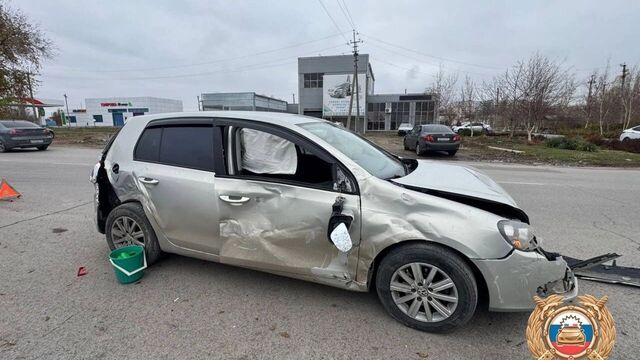 Водитель устроил массовое ДТП в Волгодонске и скрылся - RostovGazeta, 15.11.2025