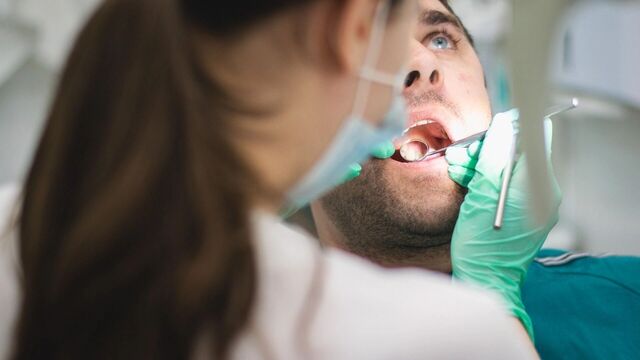 Жители Ростова шокируют стоматологов способами домашнего «лечения» зубов - RostovGazeta, 19.11.2025