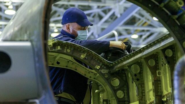 ОПГ нанесло ущерб на 2 миллиарда рублей по госзаказам ГПЗ-10 в Ростове - RostovGazeta, 19.11.2025