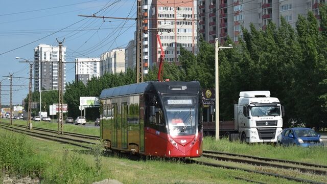 "Цены большие". Виктор Томенко рассказал, как подорожали новые барнаульские трамваи - ИА Амител, 21.11.2024