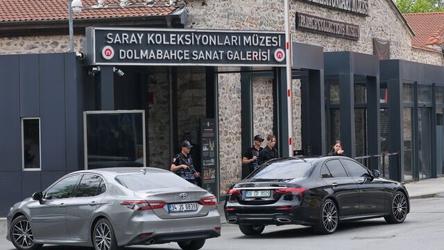 СМИ: переговоры России и Украины в Стамбуле стартовали - ИА Амител, 16.05.2025