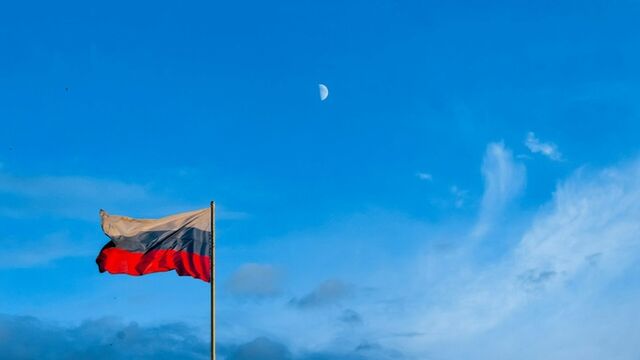 Опрос: 87% россиян готовы служить Родине в случае серьезной угрозы - ИА Амител, 20.06.2025