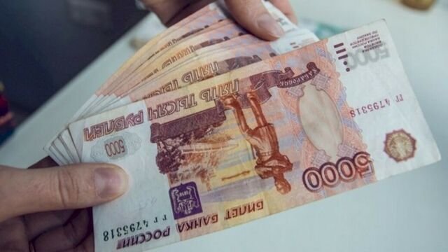 Курьеры и геодезисты. Кому на Алтае предлагают зарплаты больше, чем "айтишникам" - ИА Амител, 25.06.2025