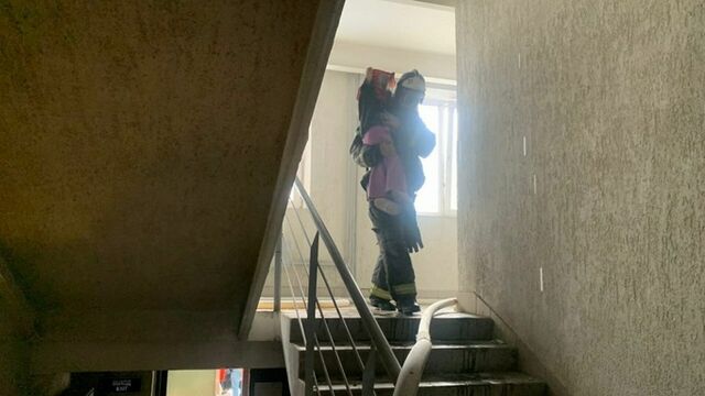 В Бийске при пожаре в девятиэтажке спасли семь человек - ИА Амител, 02.07.2025