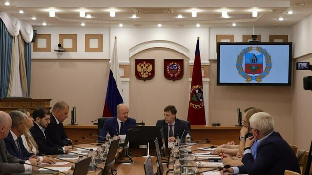 В правительстве Алтайского края назвали недопустимой реализацию некачественного топлива - ИА Амител, 12.07.2025