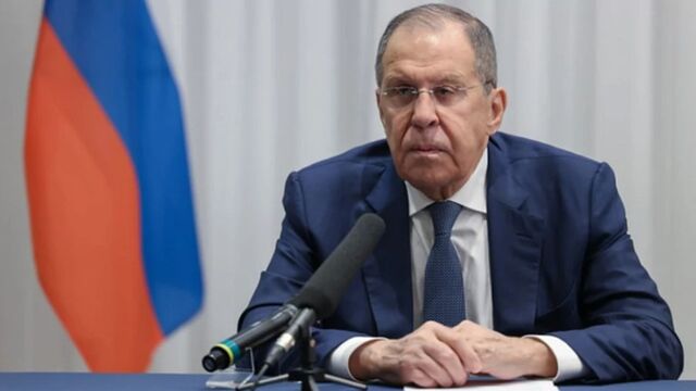 Лавров на встрече с Ким Чен Ыном пошутил про вредную привычку - ИА Амител, 13.07.2025