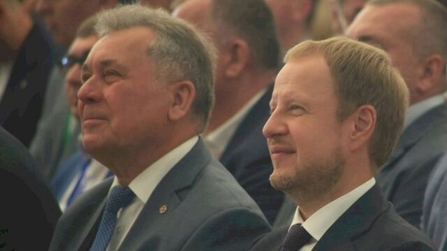 Томенко и Романенко поздравили ветеринаров Алтайского края - ИА Амител, 31.08.2025