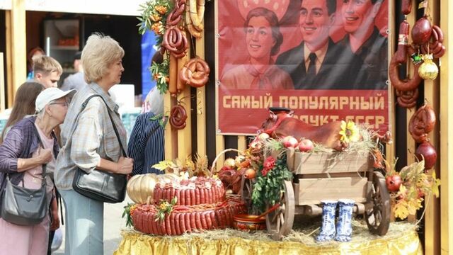 Шаурма в 36 метров и 2000 шпажек шашлыка. Что приготовил бизнес Барнаула на День города - ИА Амител, 31.08.2025