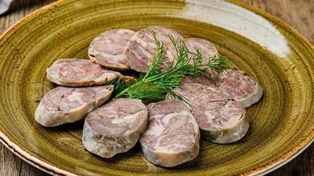 Россияне начали массово скупать мясо конины в преддверии года Огненной Лошади - ИА Амител, 31.10.2025