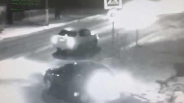 В Барнауле ищут водителя, который сбил ребенка на переходе и скрылся - ИА Амител, 06.11.2025