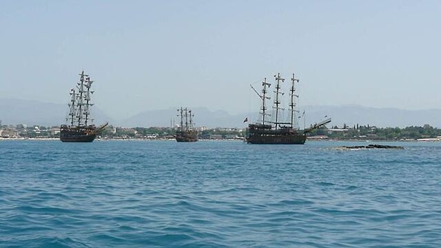 В этом году россияне посетили Турцию более двух с половиной миллионов раз В этом году россияне посетили Турцию более двух с половиной миллионов раз - ИА Амител, 08.11.2025