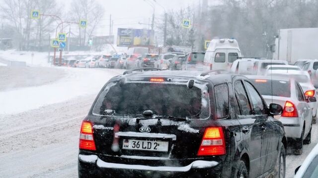 Разрешено ли ездить в России на автомобиле с иностранными номерами и кому грозят штрафы - ИА Амител, 15.11.2025