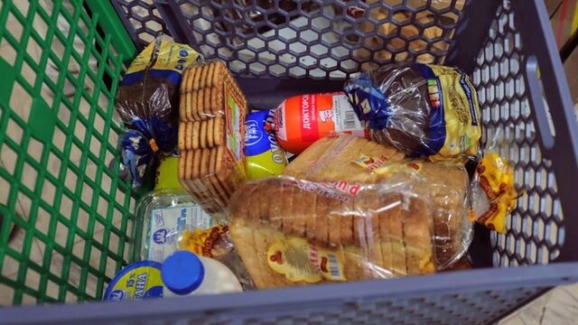 Производители стали чаще уменьшать упаковки продуктов, сохраняя цены - ИА Амител, 19.11.2025