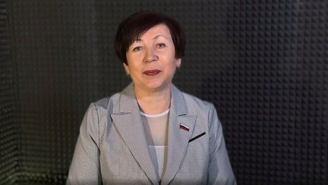 Отцы, братья, наставники. Женщины — депутаты Барнаула поздравили мужчин с праздником - ИА Амител, 23.02.2026