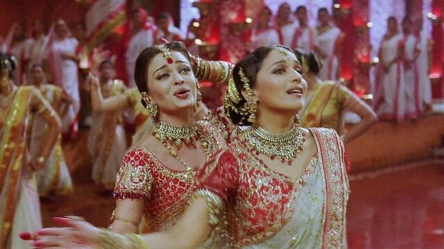 Кинотеатры на Алтае чаще показывают индийские фильмы из-за студентов-иностранцев - ИА Амител, 12.03.2026