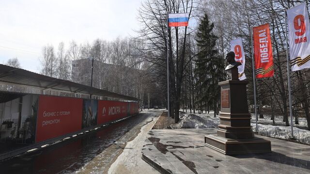 Площадь-призрак. Как в Барнауле идет стройка на месте снесенного кинотеатра "Искра" - ИА Амител, 07.04.2026