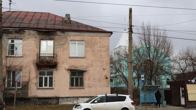 На Советской Армии в Барнауле готовят к сносу еще одну двухэтажку. Фото - ИА Амител, 17.04.2026