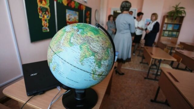 В Госдуме призвали дать учителям право на досрочную пенсию - ИА Амител, 02.05.2026