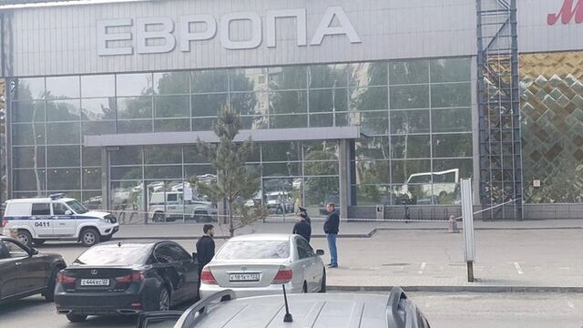 В барнаульском ТРЦ "Европа" посетителей эвакуировали из-за подозрительного предмета - ИА Амител, 16.05.2026