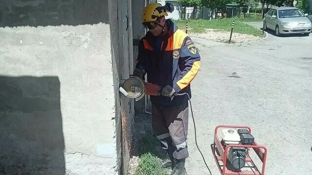 Ребенка вызволили из заброшенного погреба в Барнауле - ИА Амител, 04.06.2026