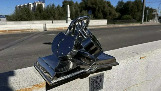 В Барнауле нашли вандала, укравшего арт-объект "Три сестры" - ИА Амител, 12.08.2026
