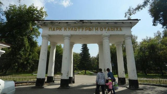 В Барнауле вандалы сломали больше 50 деревьев в Изумрудном парке - ИА Амител, 13.08.2026