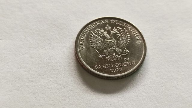 Аналитик: резкого ослабления рубля ждать не стоит - ИА Амител, 14.08.2026