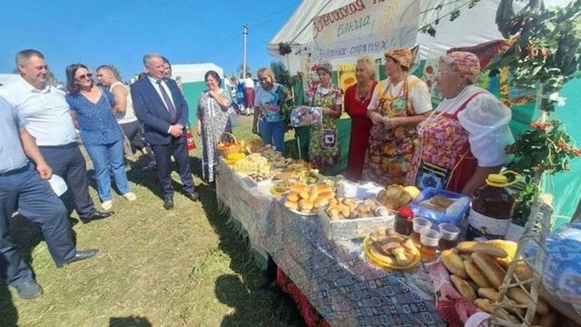 Угощениями нескольких народов угостили гостей фестиваля национальных культур на Алтае - ИА Амител, 16.08.2026