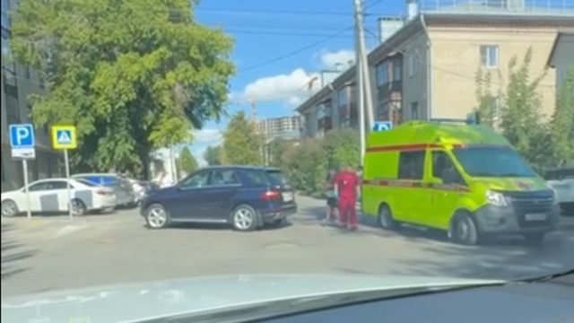 Стали известны подробности ДТП на улице Ползунова в Барнауле - ИА Амител, 17.08.2026
