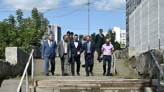 В микрорайоне №13 Барнаула приведут в порядок пешеходный маршрут к остановкам и школам В микрорайоне №13 Барнаула приведут в порядок пешеходный маршрут к остановкам и школам - ИА Амител, 20.08.2026